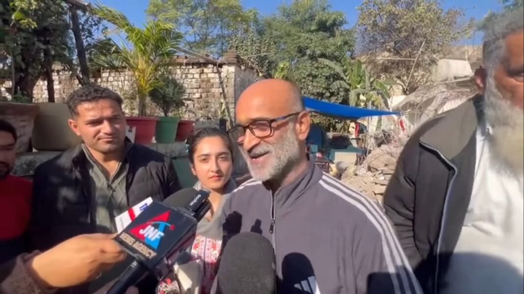 Kuldeep Sharma Donates 5 Marlas Land to Journalist Arfaz Ahmed Dang Whose House JDA demolished in Jammu