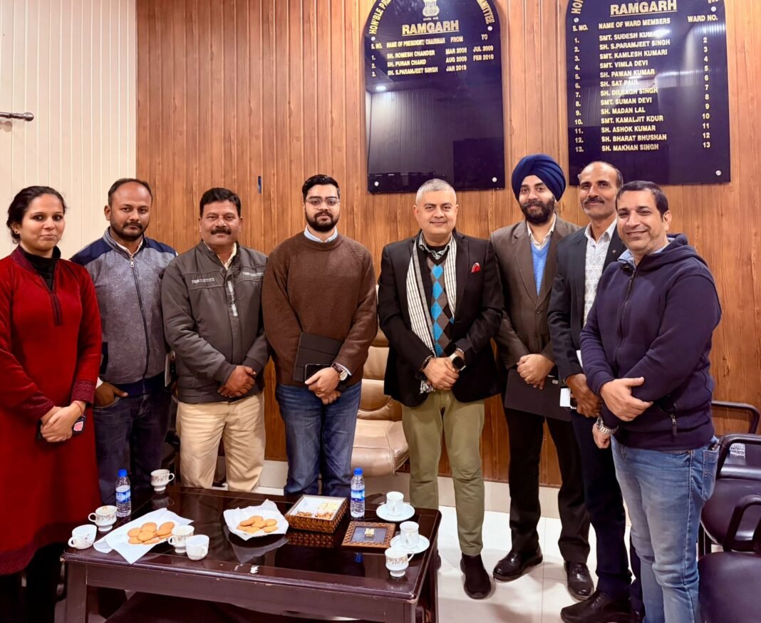 Amit Sharma Tours Census Pre-Test Sites in Kashmir & Jammu to Ensure its Successful Culmination