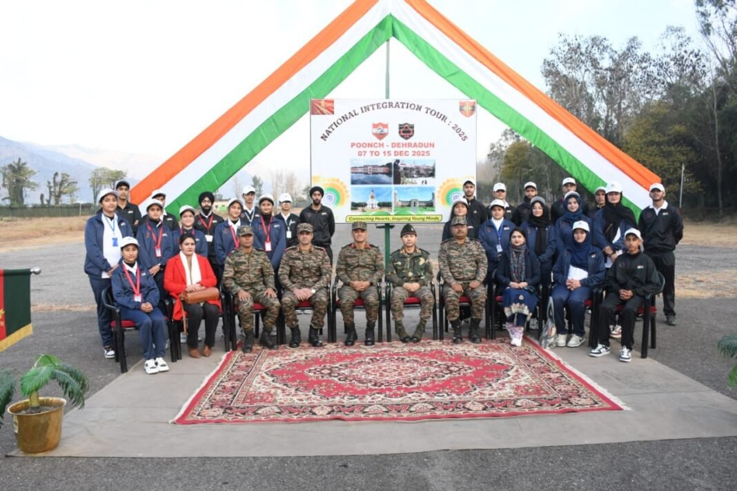 Indian Army Organized a National Integration Tour for School Students from Poonch and Rajouri