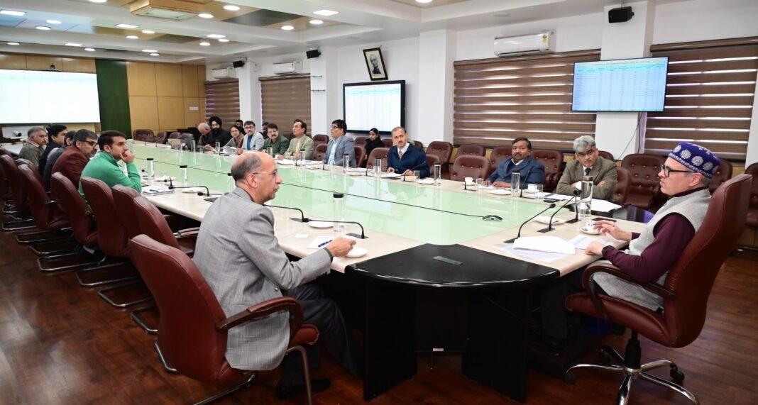 CM Omar Abdullah reviews District Capex, CDF, SASCI projects and Fiscal Indicators