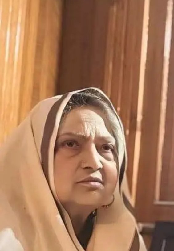 NC Chief Dr. Farooq Abdullah, CM Omar Abdullah, DyCM Surinder Choudhary Condole Demise of Atiqa Jan