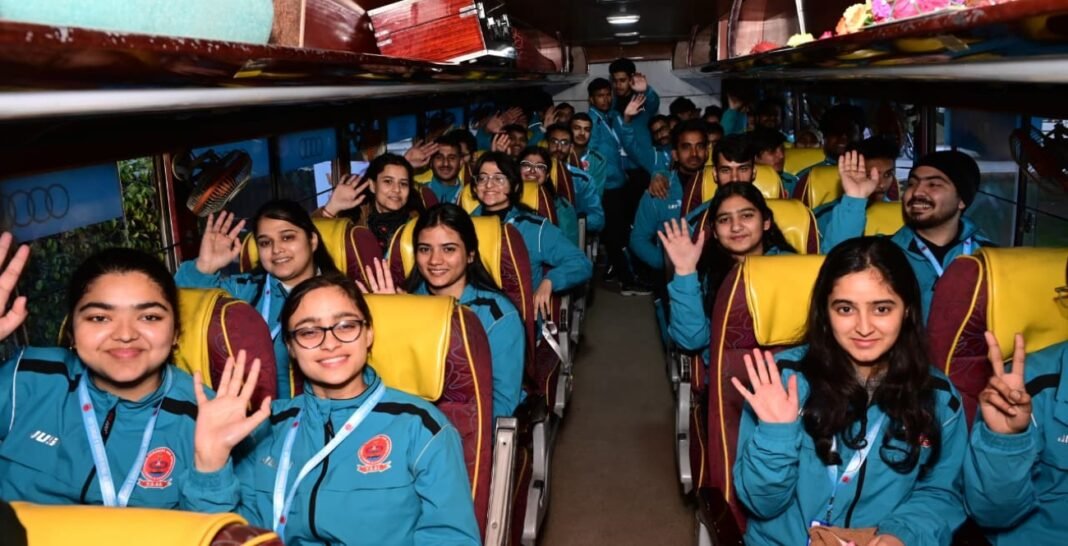 Lieutenant Governor flags off J&K’s UT Contingent for 29th National Youth Festival – Viksit Bharat Young Leaders’ Dialogue – 2026