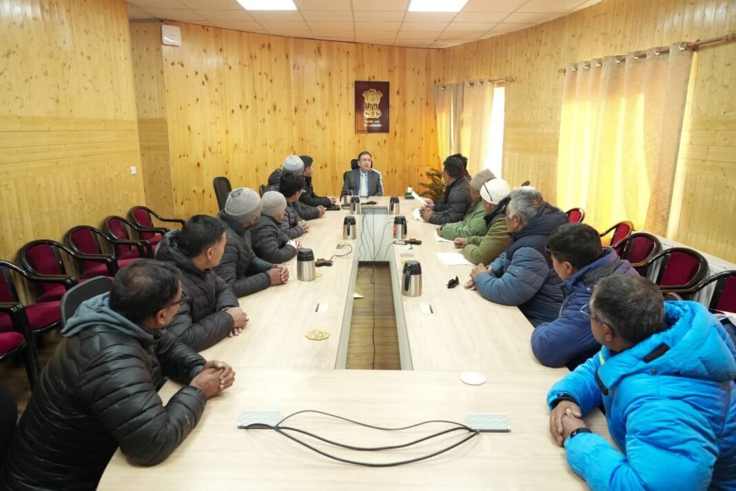 Delegation of Transport Associations calls on Chief Secretary, Ladakh